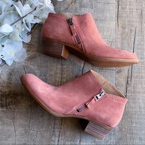 NWOT Lucky Brand Coral Boots
